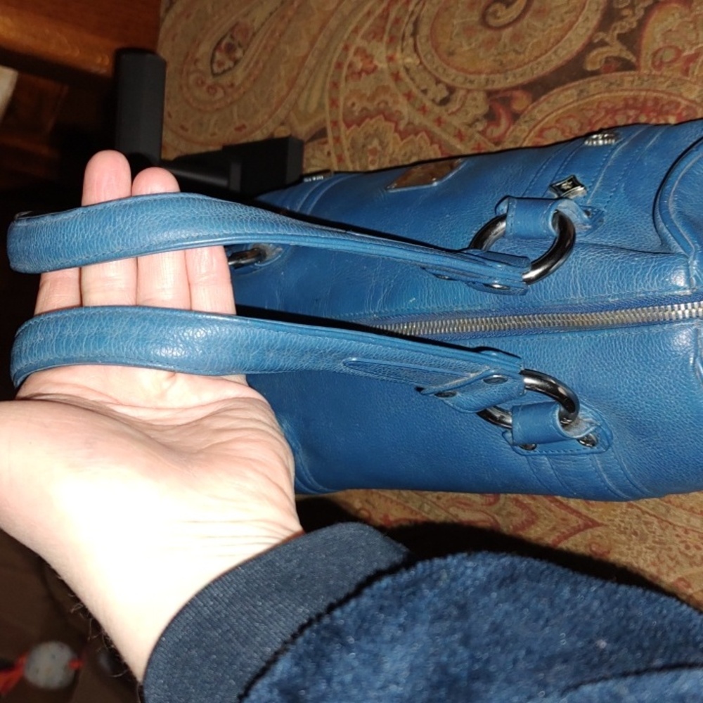 MCM papillon blue pebbled leather bag. 01709 MSRP$999 EUC - Picture 4 of 16